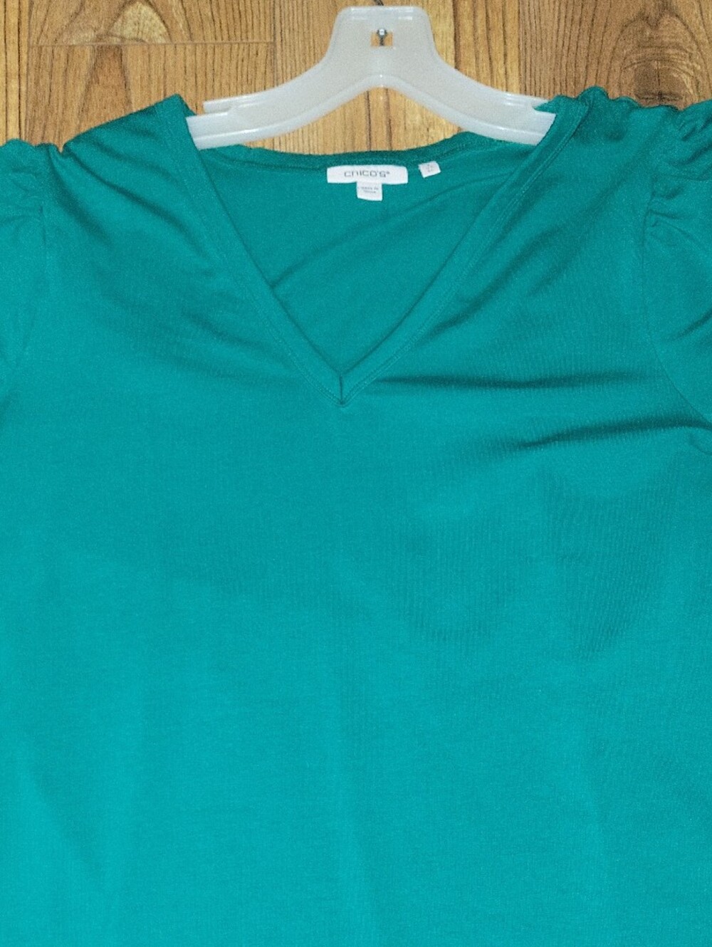 Chico's Green V-Neck Puff Sleeve Top - Picture 3 of 6